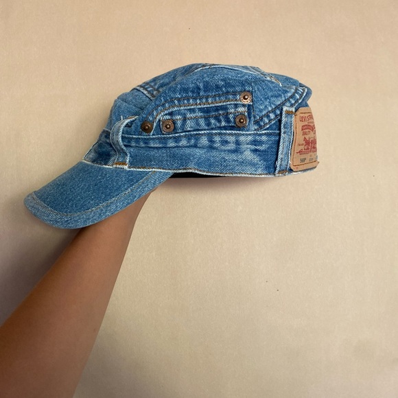 Vintage Levi’s Hat - Picture 3 of 8